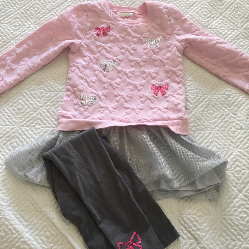 Flapdoodles 2 piece outfit